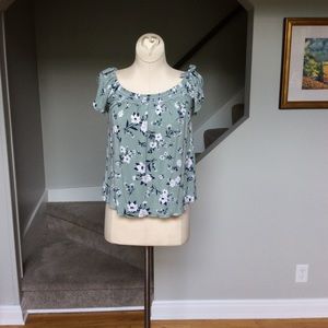 Summer Soft & Sexy American Eagle top